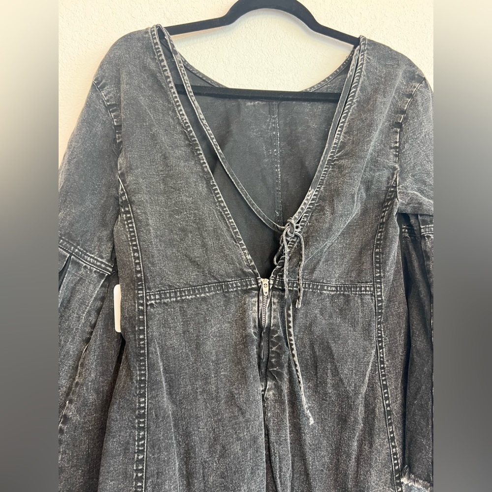 NWT: WE THE FREE Black Tie Zippered Raw Cuffs and Hem Bell Sleeve Size 2 - Picture 6 of 13